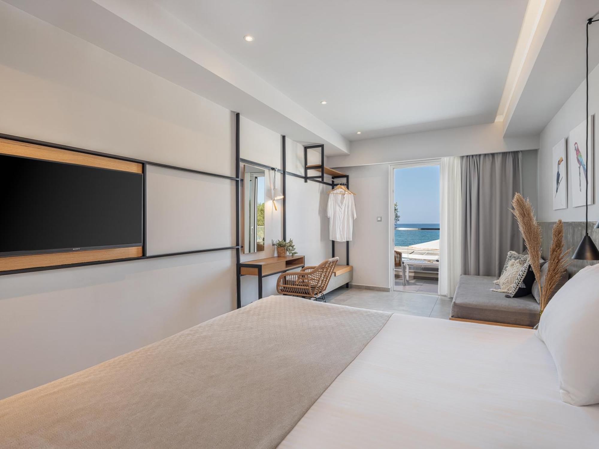 Alexia Beach Hotel Агия-Марина Экстерьер фото