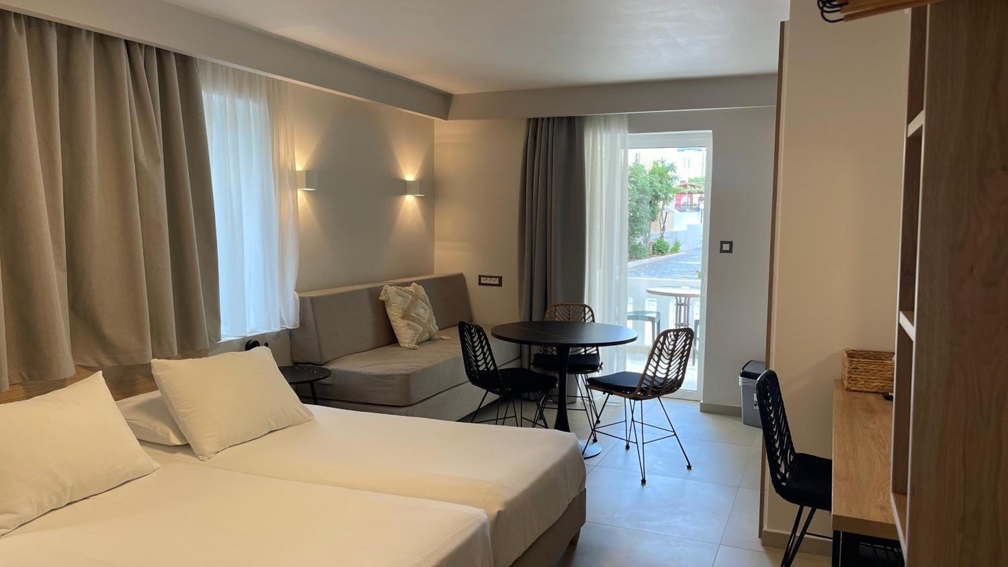 Alexia Beach Hotel Агия-Марина Экстерьер фото