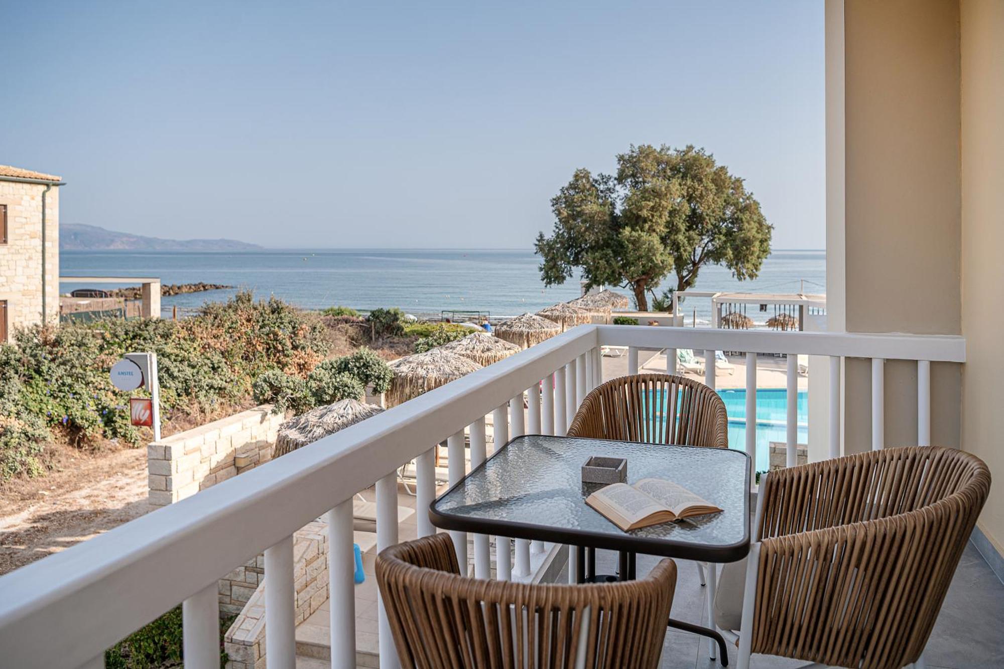 Alexia Beach Hotel Агия-Марина Экстерьер фото